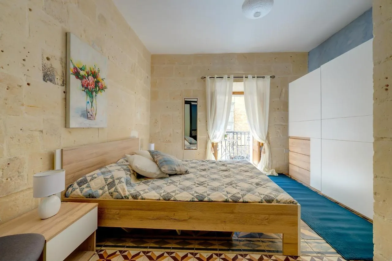 Central And Cosy 2Br Apartment In Valletta Malta