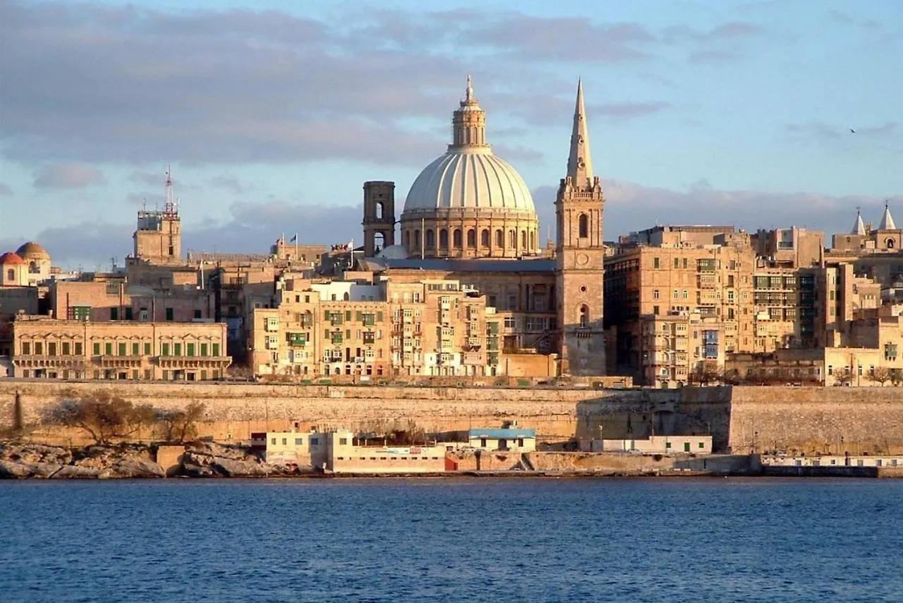Central And Cosy 2Br Apartment In Valletta Malta