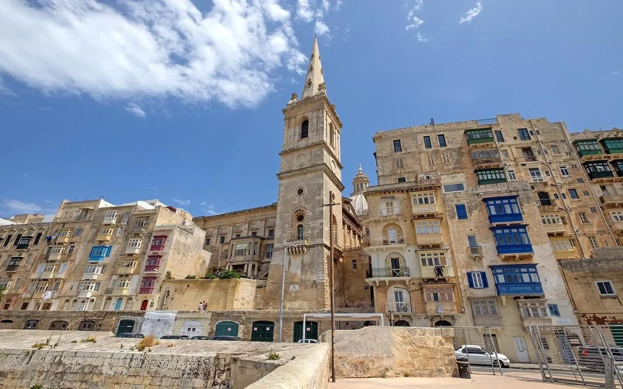 Central And Cosy 2Br Apartment In Valletta Malta